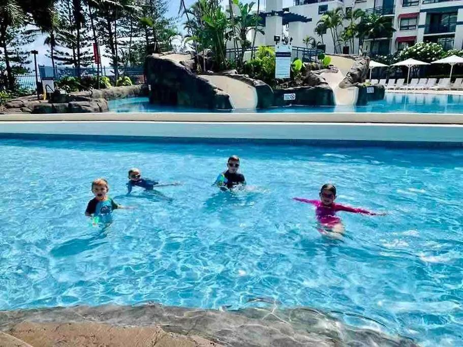 Gold Coast Calypso Resort, Coolangatta Beach